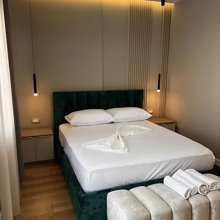 Deluxe Double With Balcony 104 Гостевой дом
